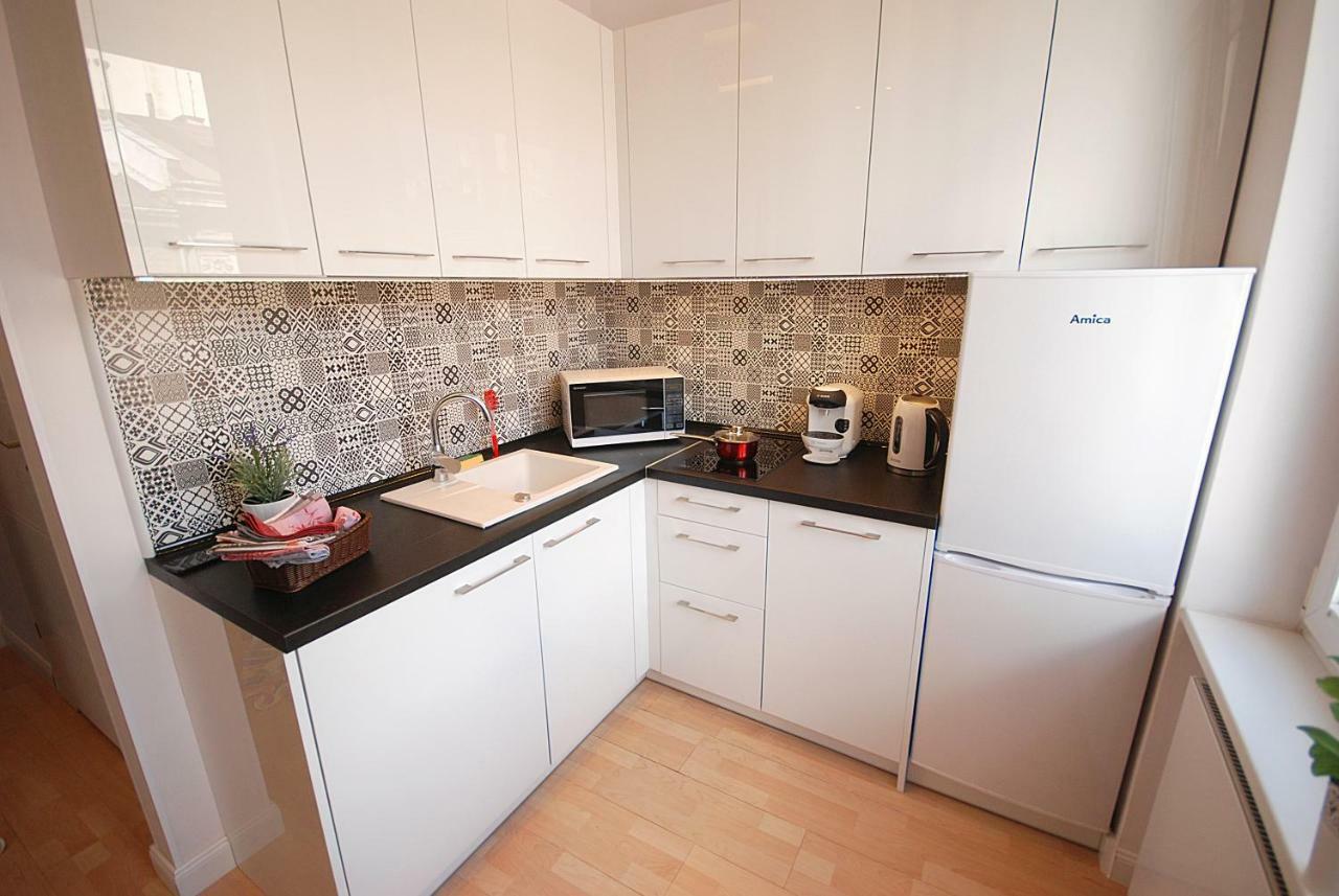 Nowy Apartament Wilcza Warschau Buitenkant foto