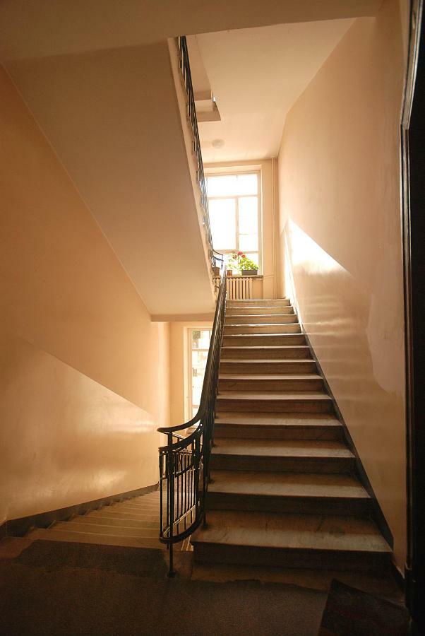 Nowy Apartament Wilcza Warschau Buitenkant foto
