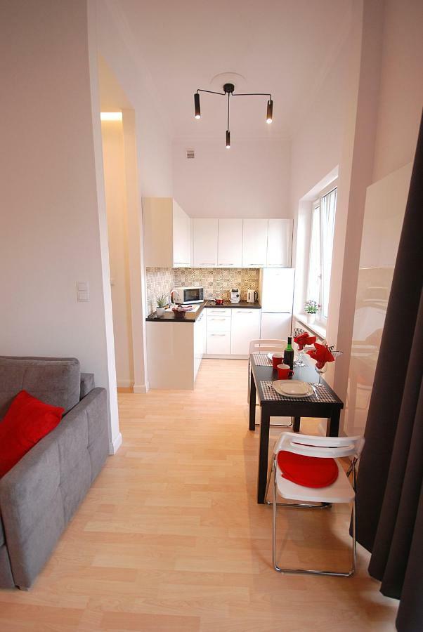 Nowy Apartament Wilcza Warschau Buitenkant foto